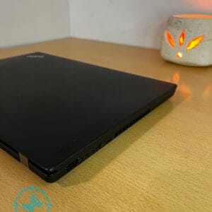 Notebook Lenovo Thinkpad i5 7th  8gb 512 SSD - Imagen 4