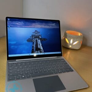 Notebook Microsoft Surface i5 10th 4gb 256 NVMe - Imagen 1