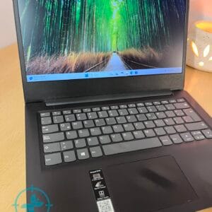 Notebook Lenovo Ryzen 3 8gb 256 NVME - Imagen 2