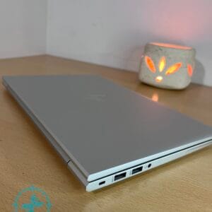 Notebook HP Elitebook i7 10th 8gb 256 NVME - Imagen 4