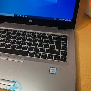 Notebook HP Elitebook i7 8th - Imagen 3