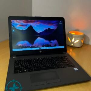 Notebook HP i5 7th - Imagen 1