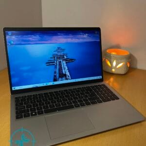 Notebook Dell Inspiron Ryzen 5 - Imagen 1