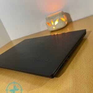 Notebook Lenovo V330 i3 6th - Imagen 5