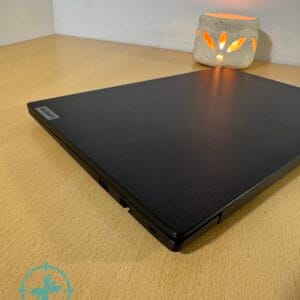 Notebook Lenovo V15 Ryzen 5 DDR5 - Imagen 5