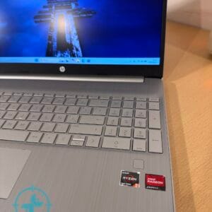 Notebook HP Ryzen 5 - Imagen 3