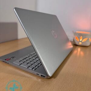Notebook HP Ryzen 5 - Imagen 4
