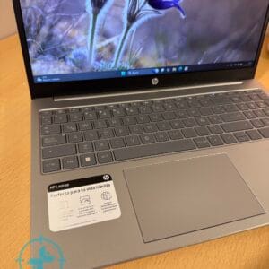 Notebook HP 15 Ryzen 7 Serie 7000 - Imagen 2