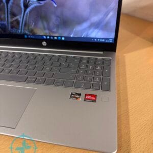 Notebook HP 15 Ryzen 7 Serie 7000 - Imagen 3
