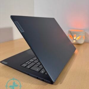 Notebook Lenovo Ideapad i7 10th - Imagen 4
