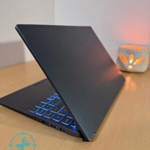 Notebook MSI 14DL Ryzen 5 - Imagen 4