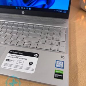 Notebook HP Pavilion i7 8th + NVIDIA - Imagen 3