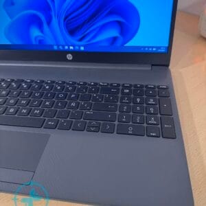 Notebook HP 250 Ryzen 7 - Imagen 3