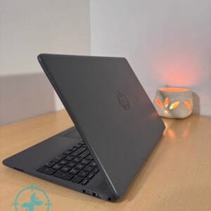Notebook HP 250 Ryzen 7 - Imagen 4