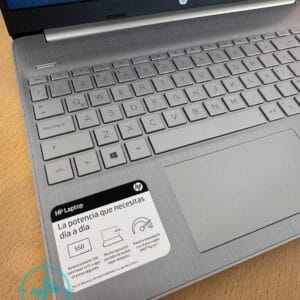 Notebook HP Ryzen 3 4300u - Imagen 2