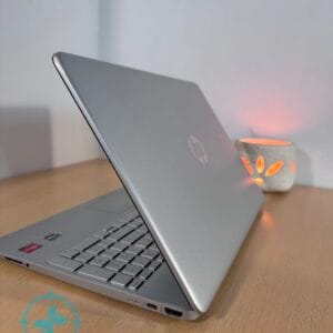Notebook HP Ryzen 3 4300u - Imagen 4