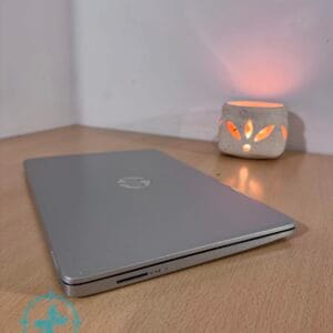 Notebook HP i3 10th OUTLET DETALLE - Imagen 6