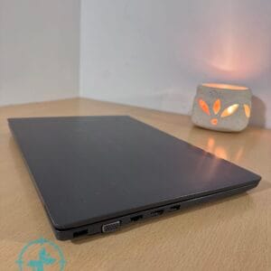Notebook Lenovo V330 i5 8th - Imagen 5